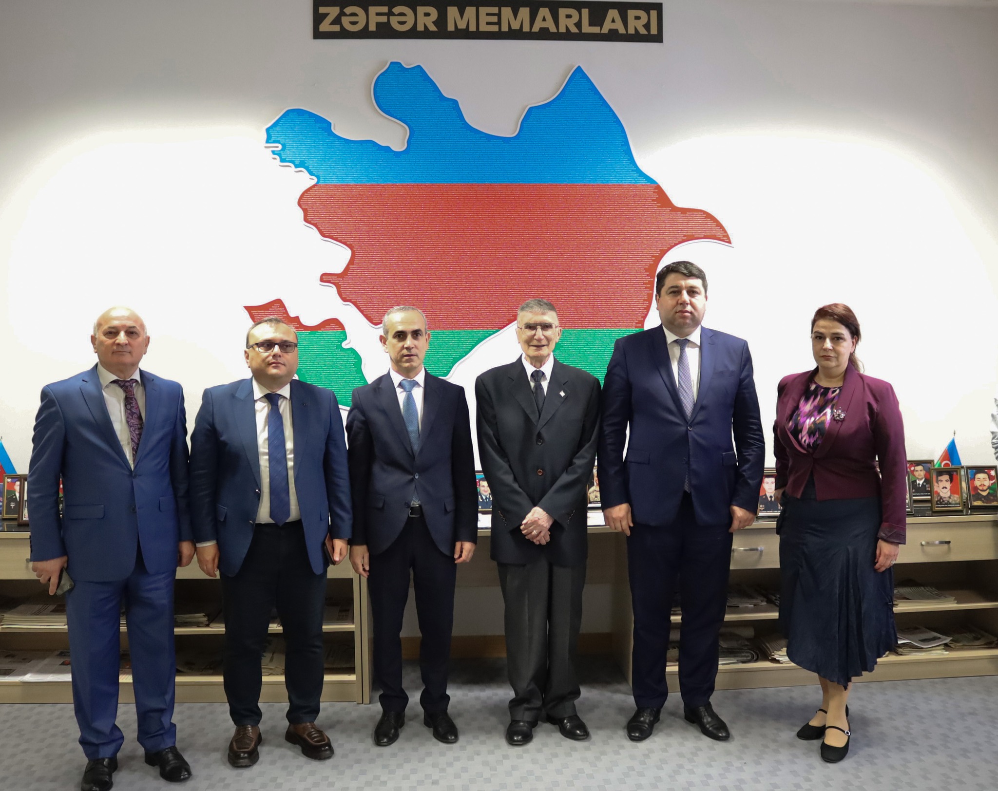"Nobel mükafatı laureatı Əziz Sancar Mərkəzi Elmi Kitabxanada olub"