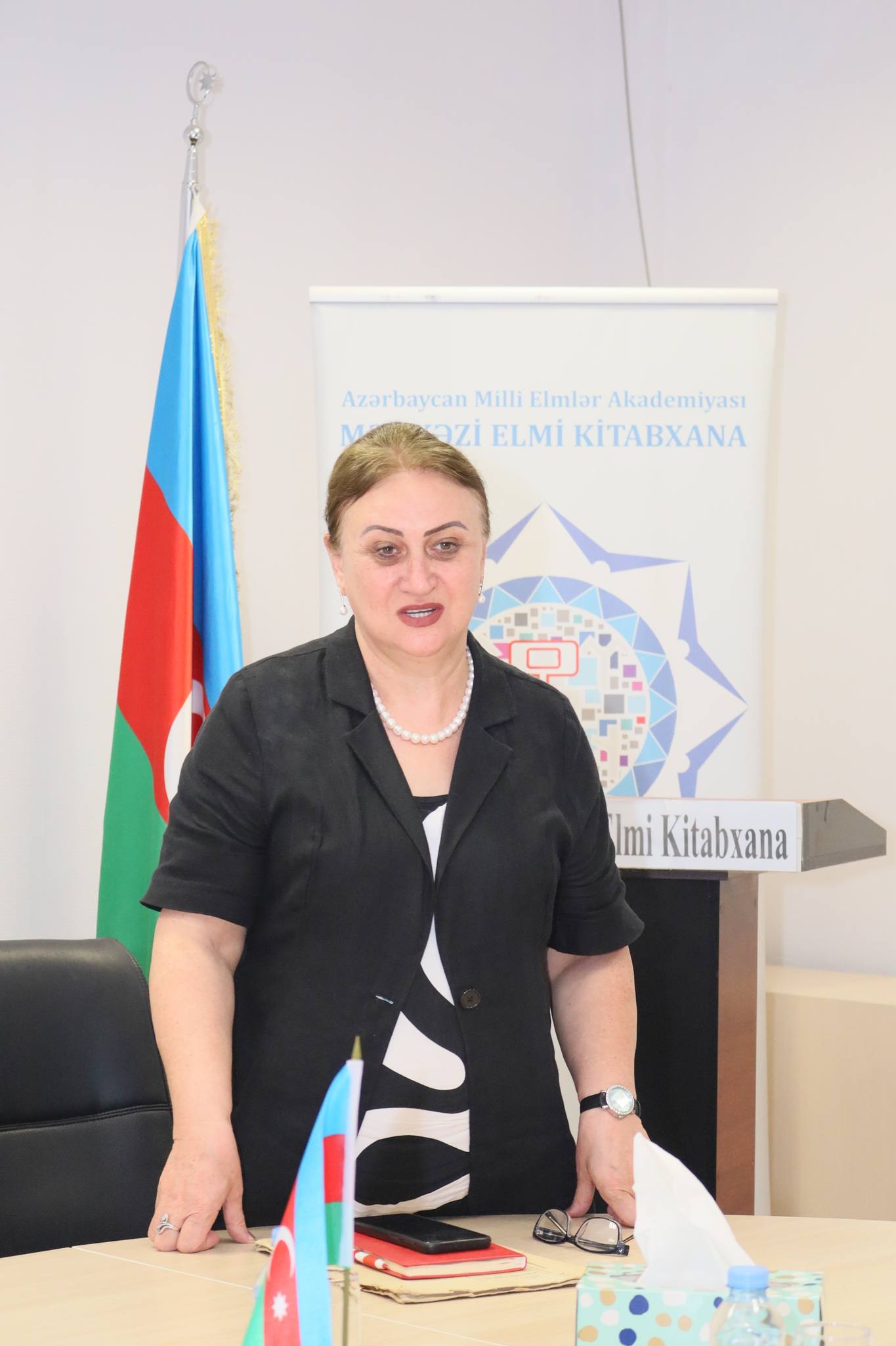 "MEK-də füzulişünas alimlərlə növbəti görüş keçirilib"