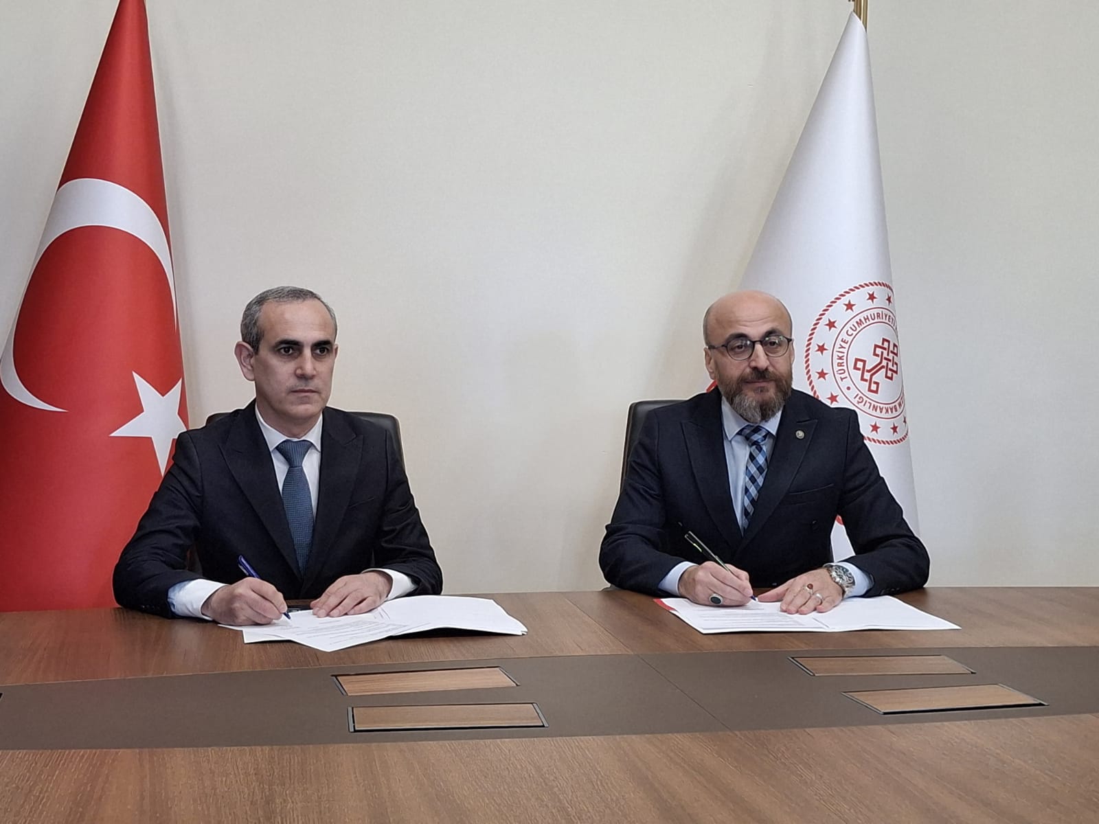 MEK ilə Rami Kitabxanası arasında "Qardaş Kitabxanalar Anlaşma Memorandumu" imzalanıb