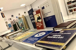 "MEK-də Konstitusiya Günü ilə bağlı sərgi təşkil edilib"