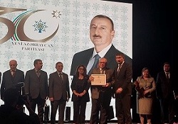 "Mərkəzi Elmi Kitabxananın baş direktoru professor Məmməd Əliyev təltif edilib"